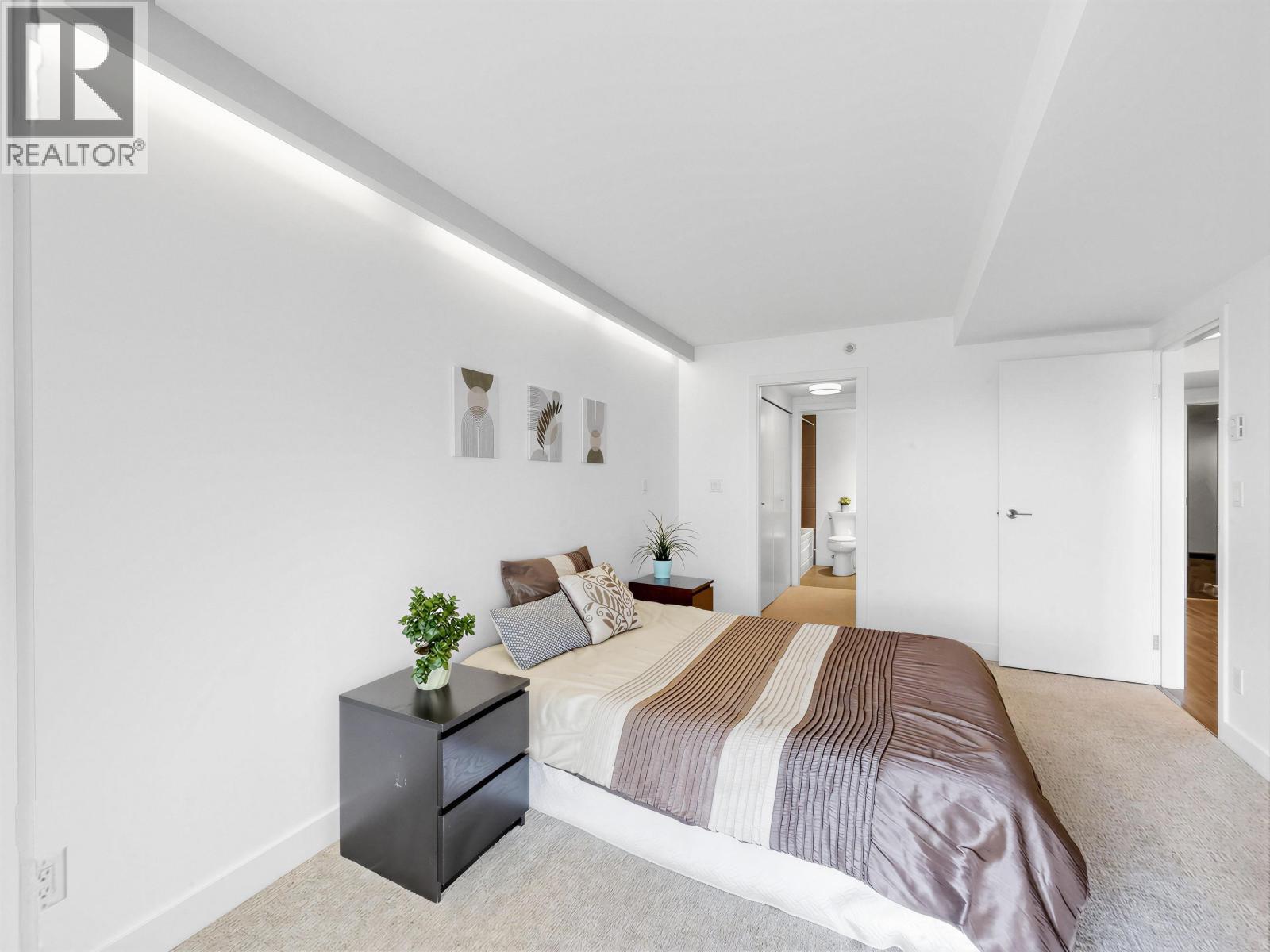 1904 1323 Homer Street Property Photo 21