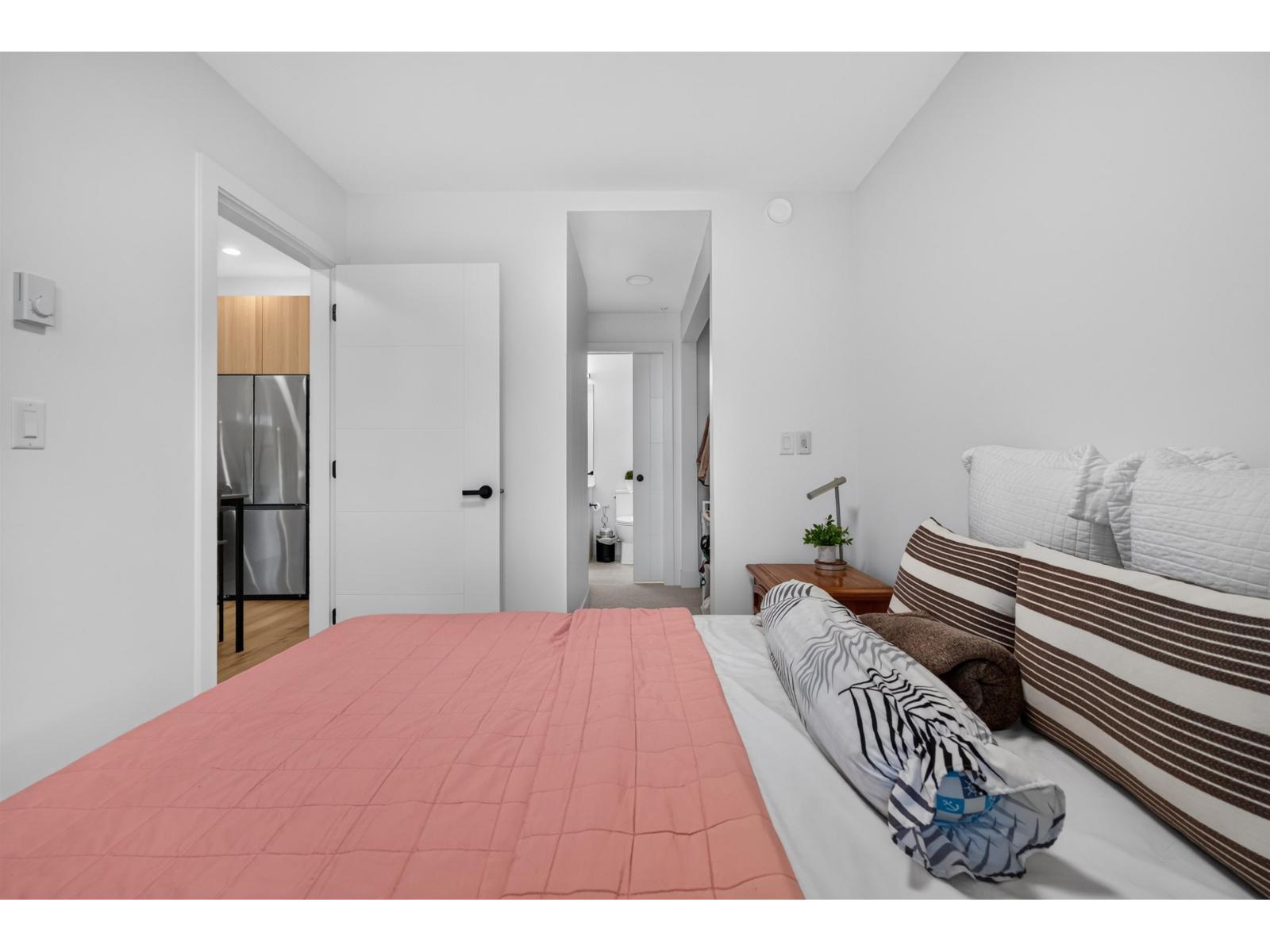 224 20769 Fraser Highway Property Photo 11