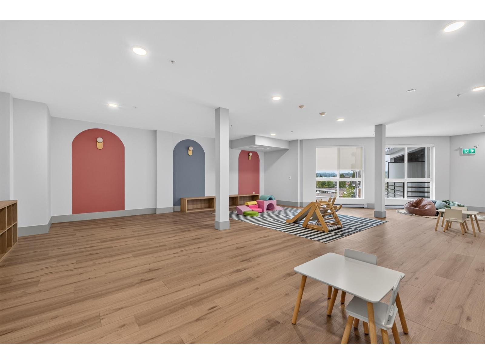 224 20769 Fraser Highway Property Photo 23