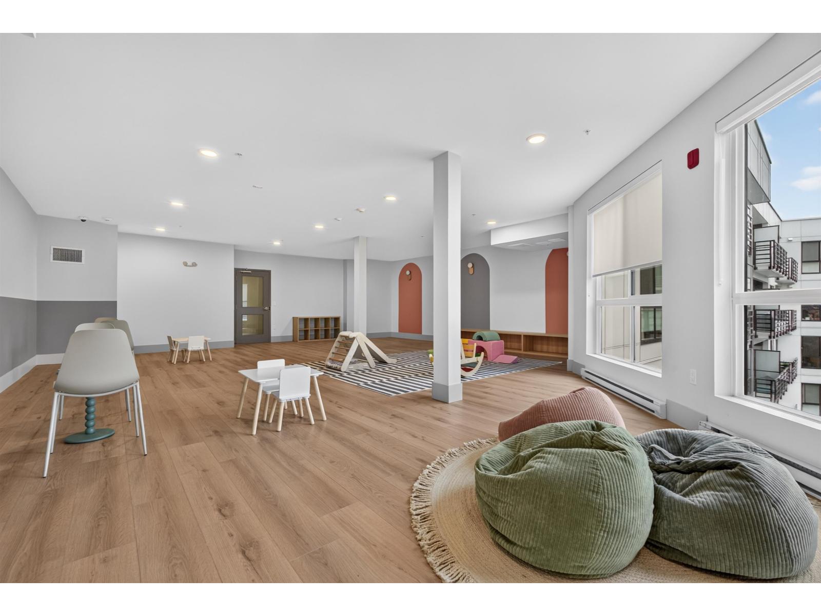 224 20769 Fraser Highway Property Photo 24