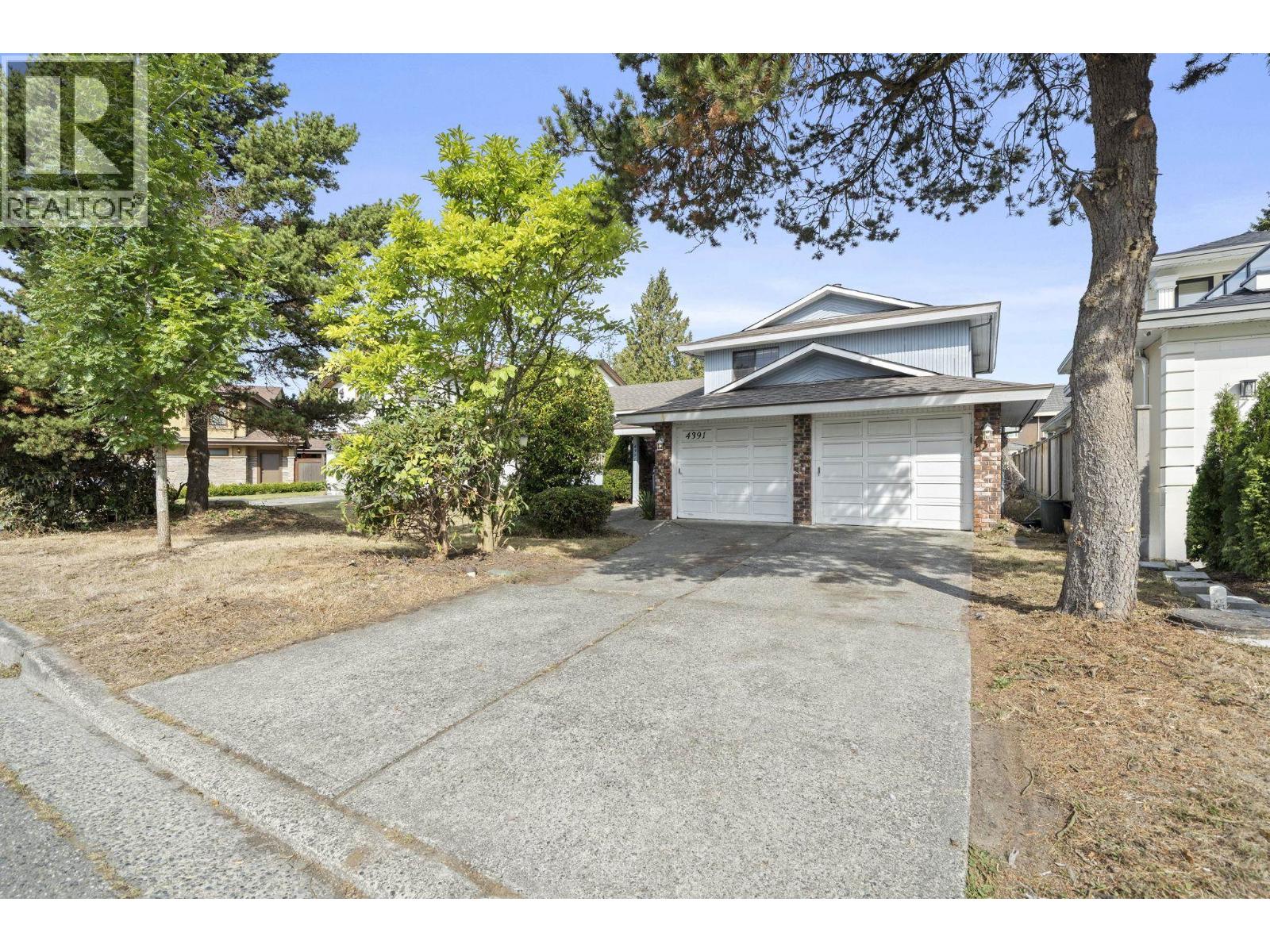 4391 Deerfield Crescent Property Photo 1
