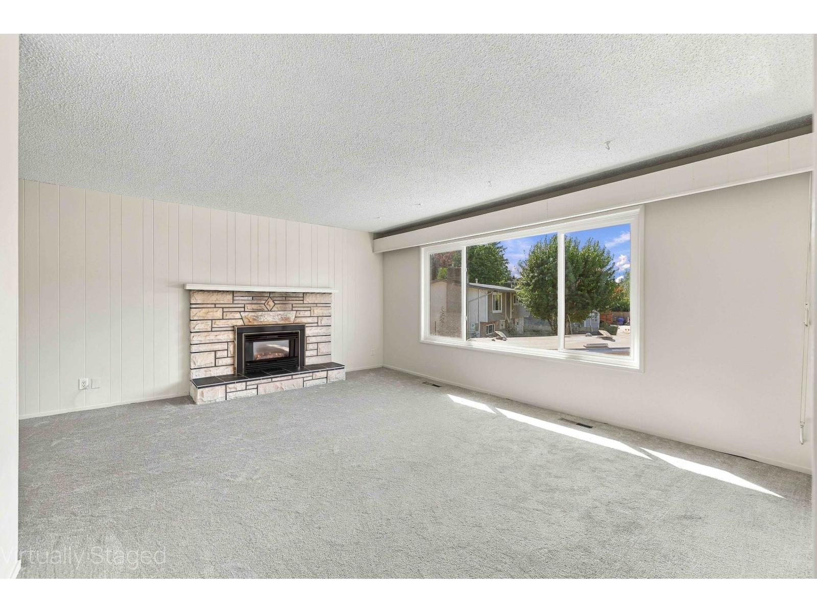 10128 Shamrock Drive Property Photo 8