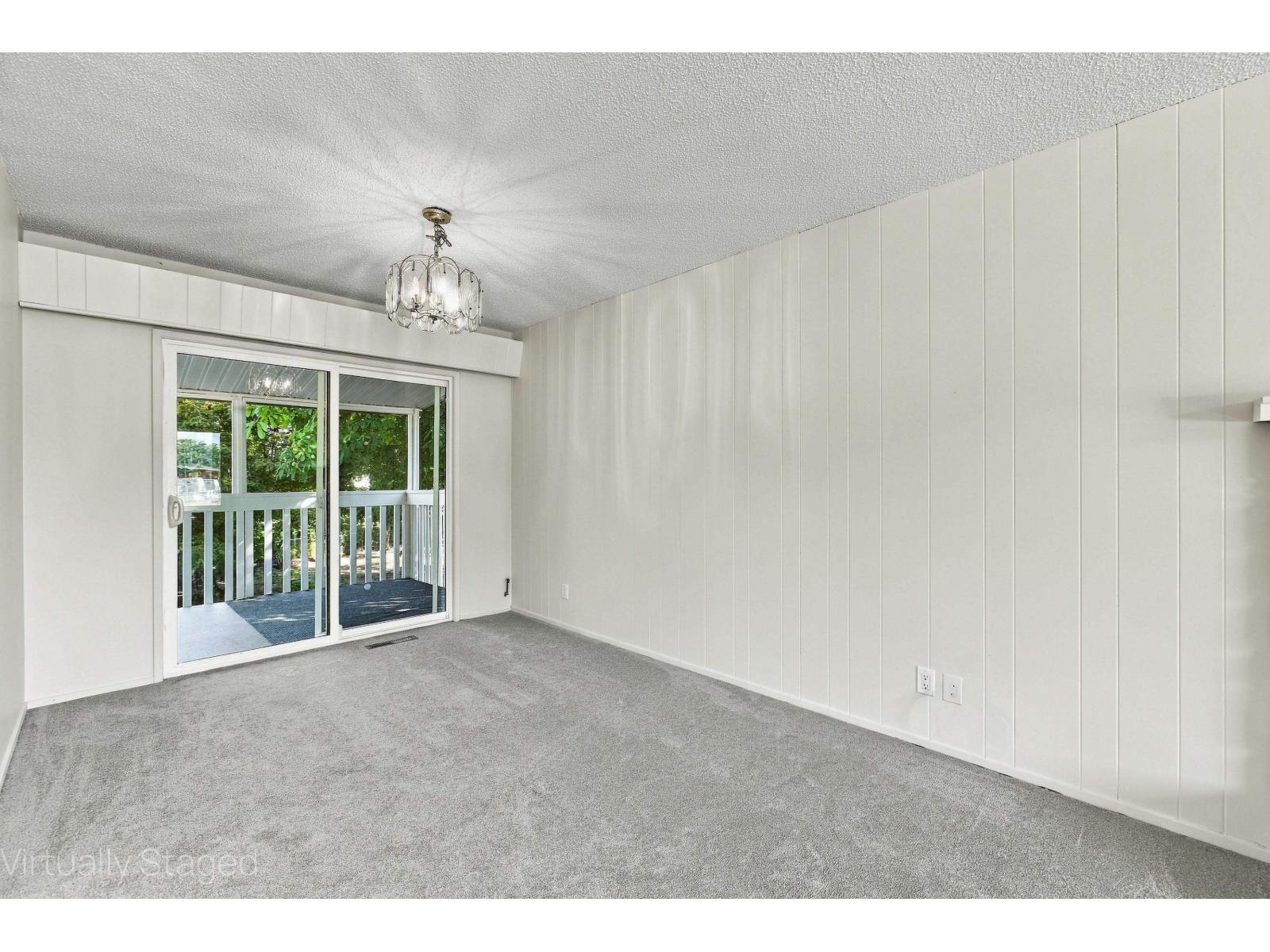 10128 Shamrock Drive Property Photo 11