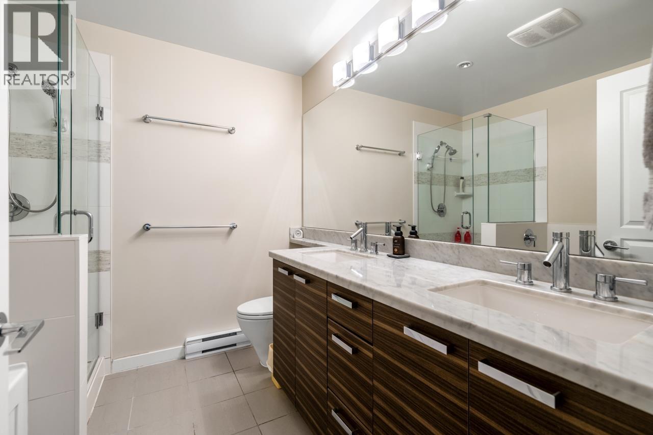 237 9399 Odlin Road Property Photo 16