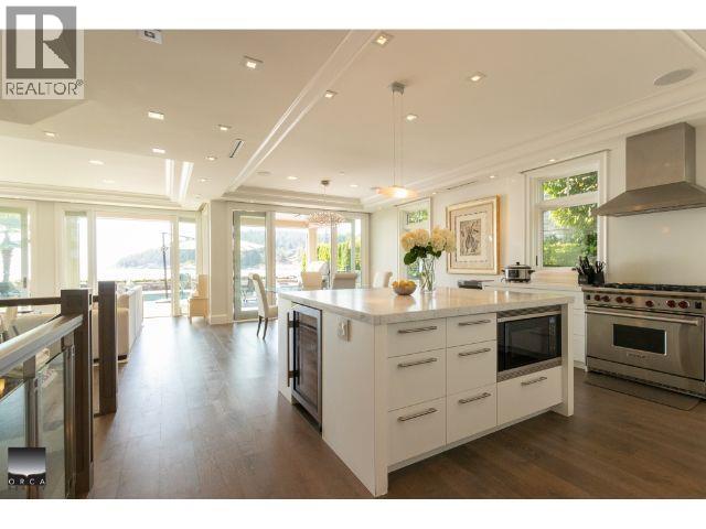4460 Ross Crescent Property Photo 5