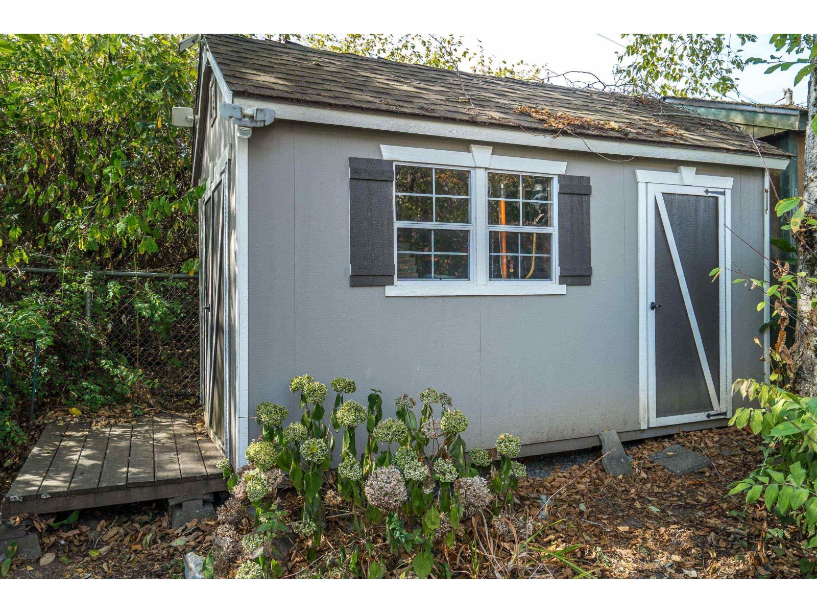 18156 Claytonwood Crescent Property Photo 36