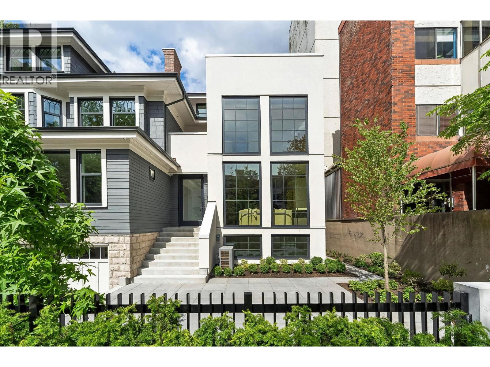 1683 Nelson Street Property Photo 1