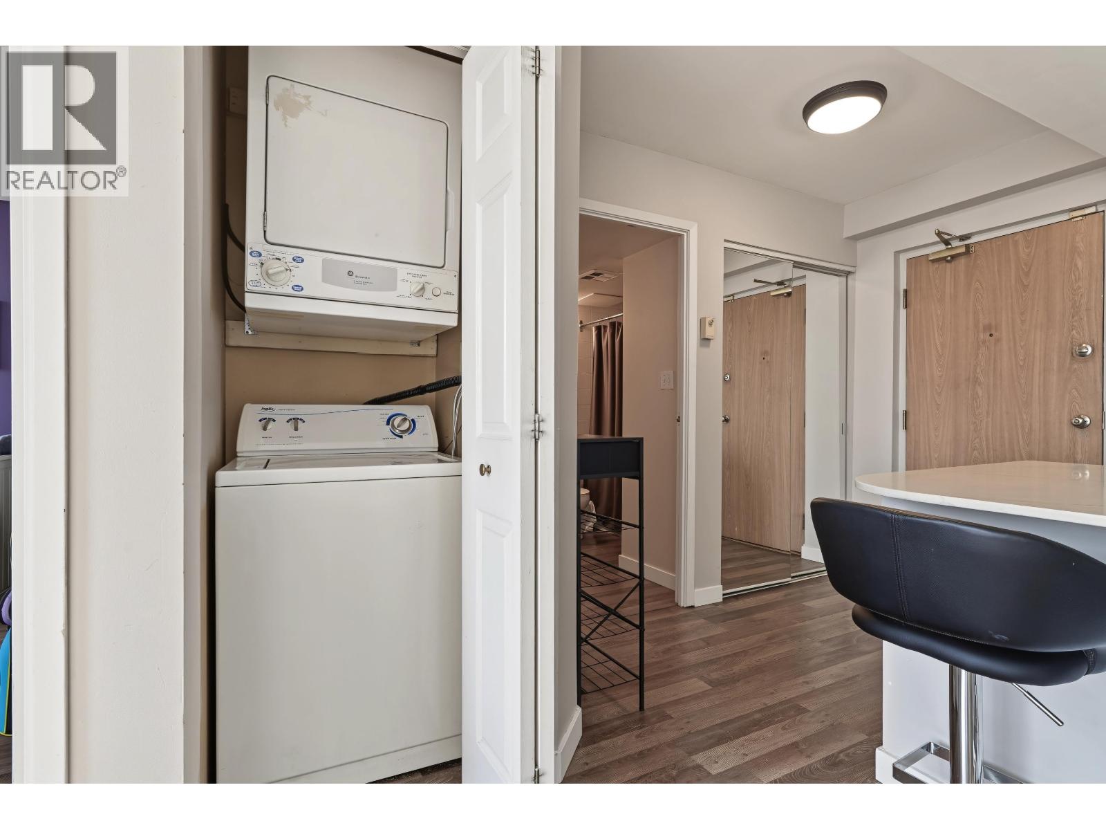 1105 55 Tenth Street Property Photo 1