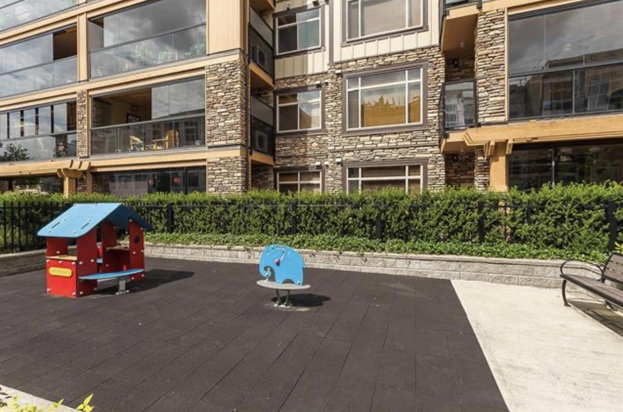 617b 8157 207 Street Property Photo 13