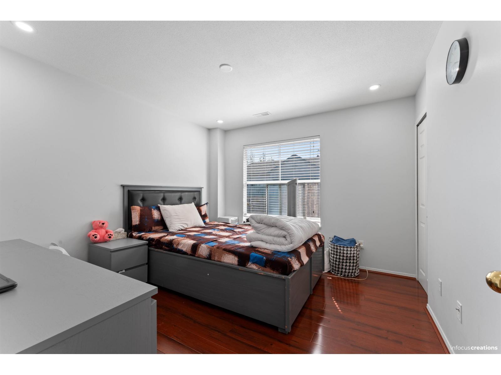 28 13713 72a Avenue Property Photo 15