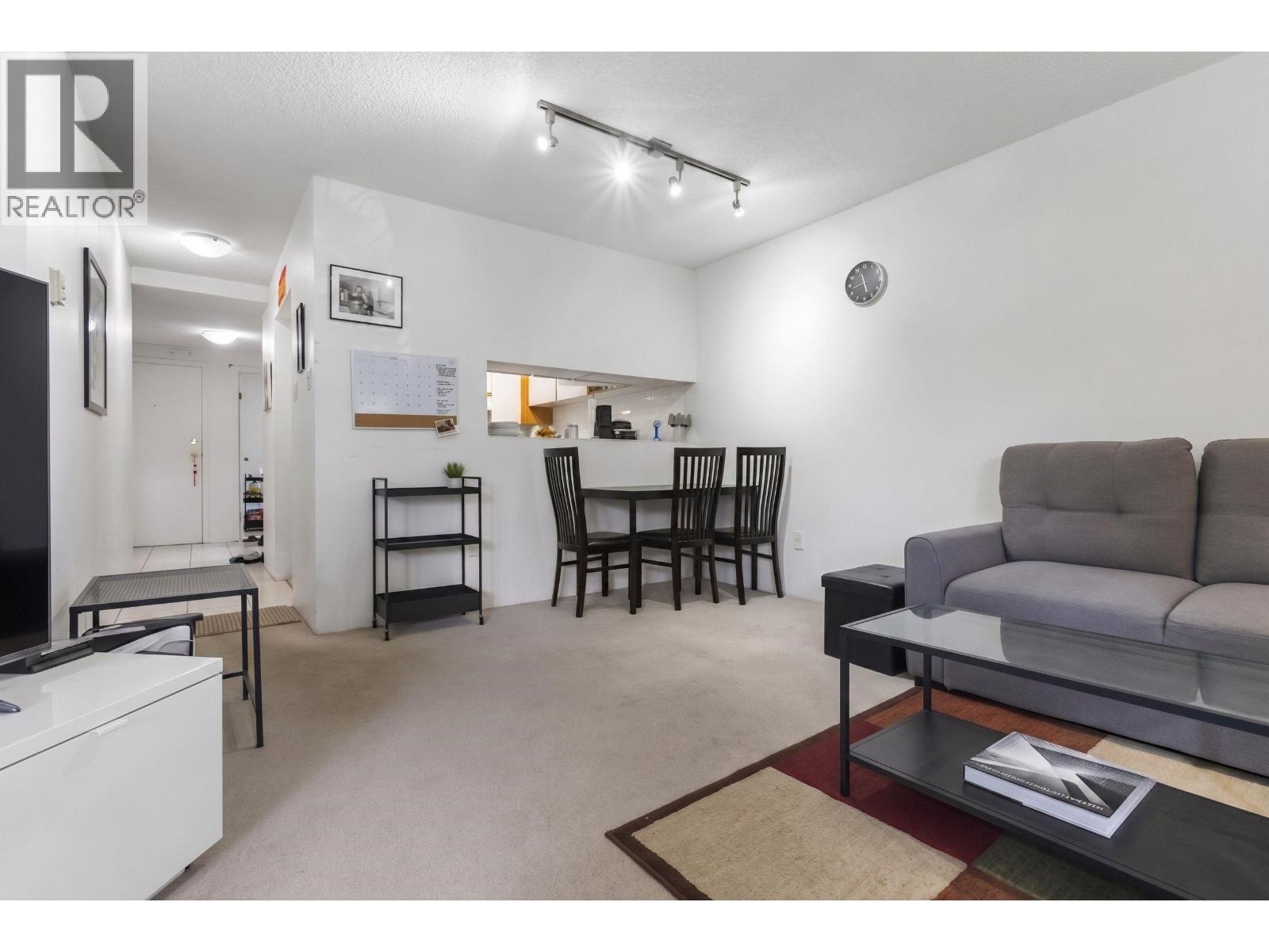 230 8460 Ackroyd Road Property Photo 5