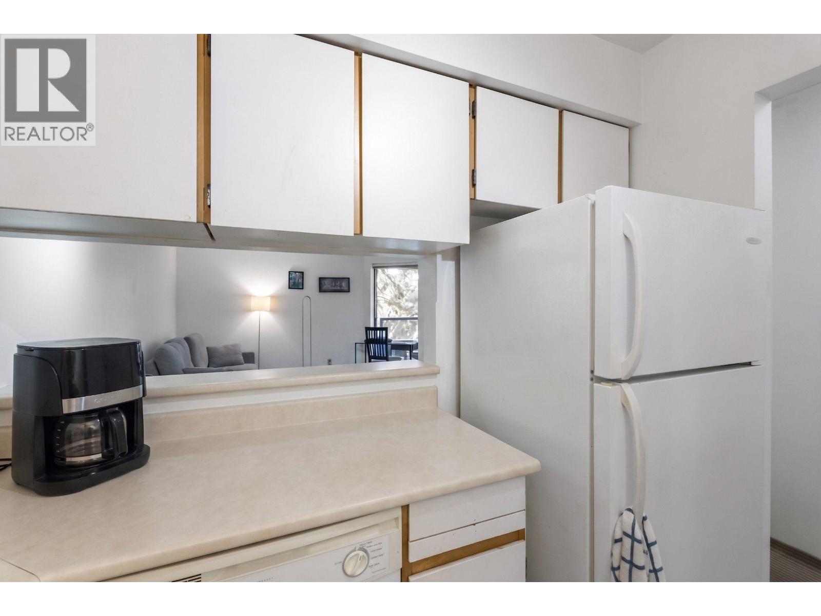 230 8460 Ackroyd Road Property Photo 7