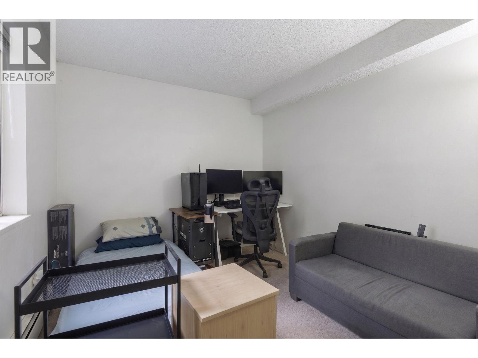 230 8460 Ackroyd Road Property Photo 14