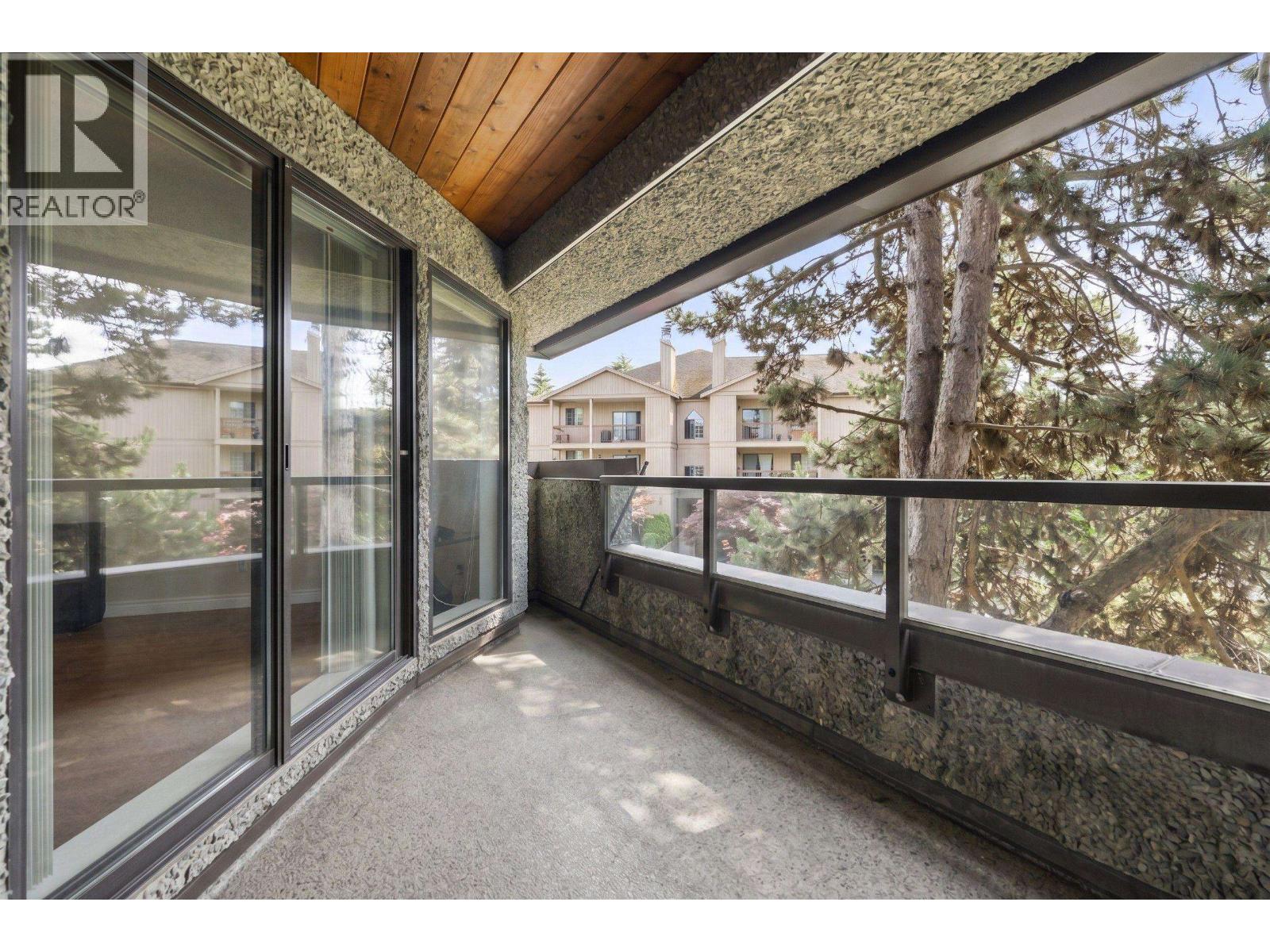 230 8460 Ackroyd Road Property Photo 17