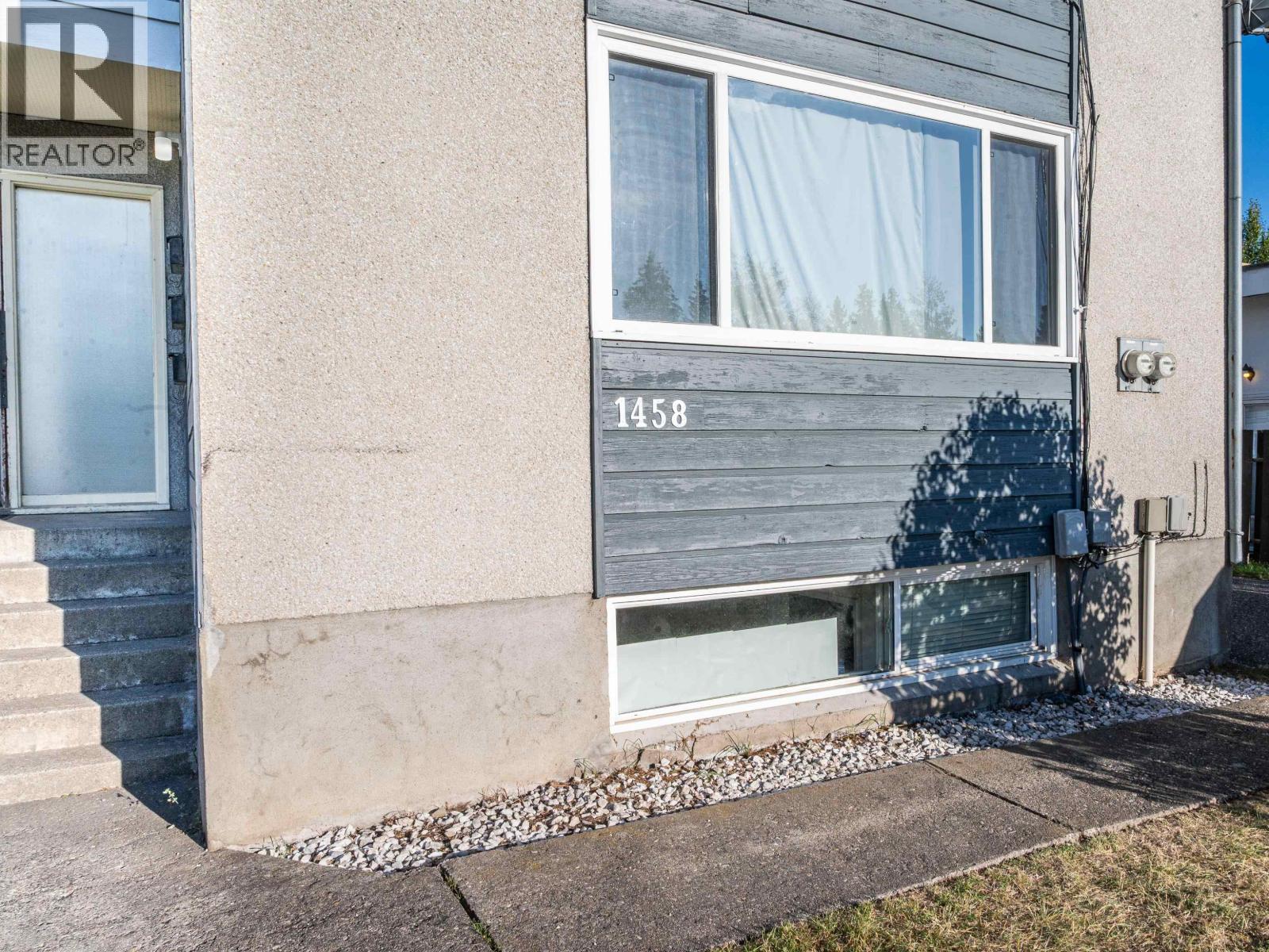1458-1460 Nation Crescent Property Photo 3