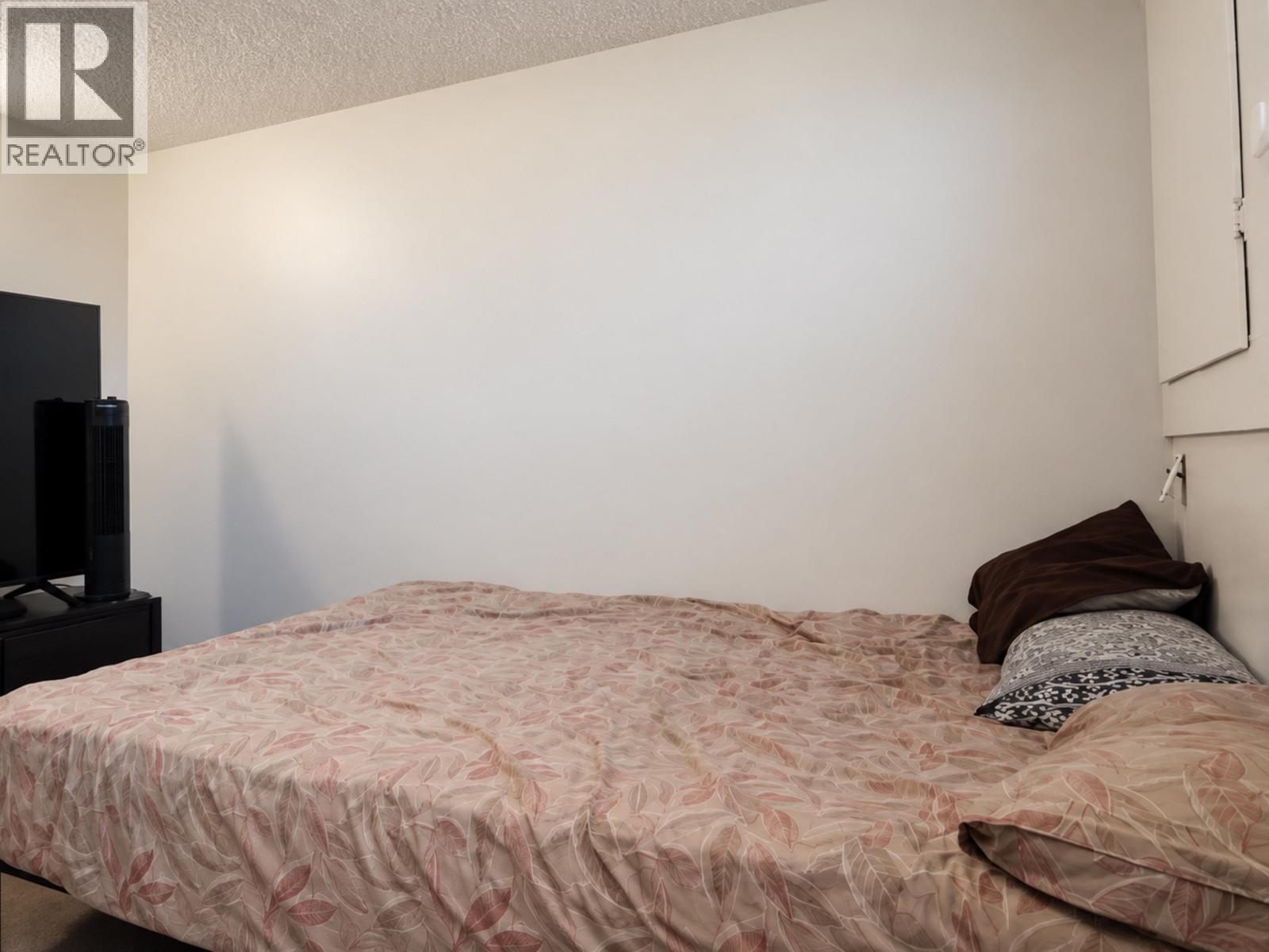 1458-1460 Nation Crescent Property Photo 21