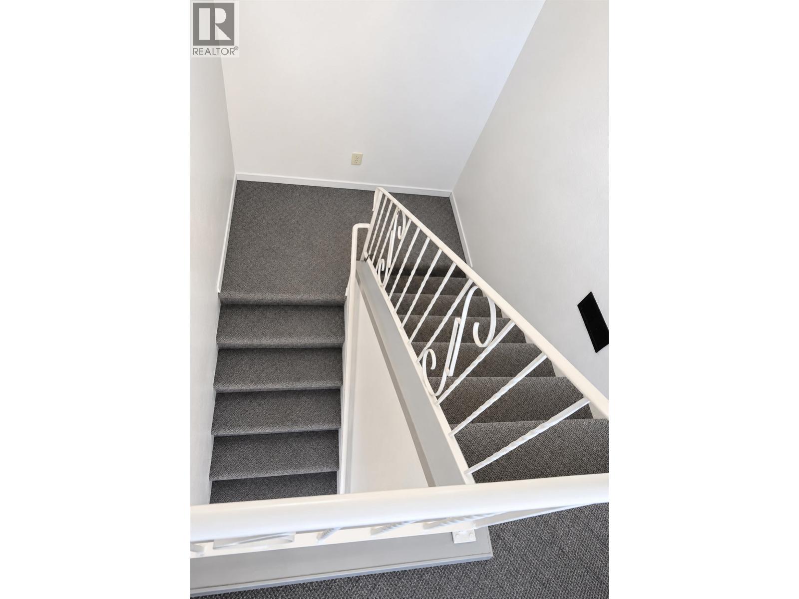 1458-1460 Nation Crescent Property Photo 29