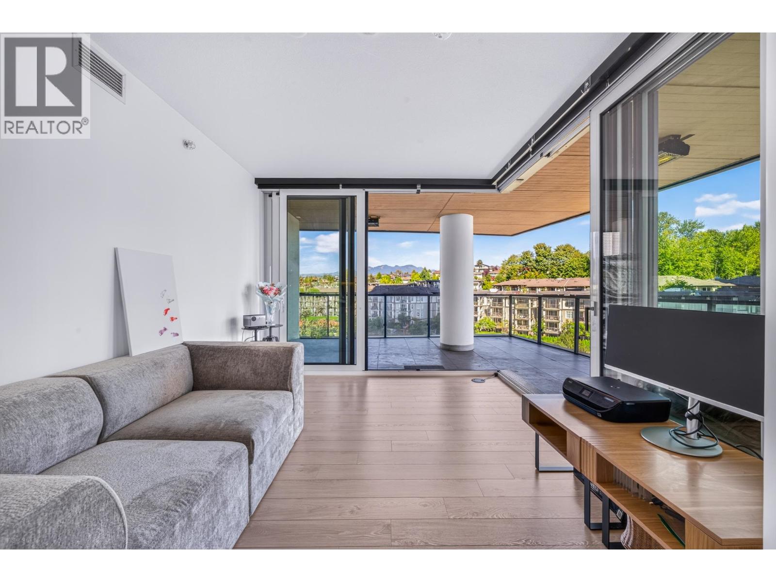 604 4880 Lougheed Highway Property Photo 1