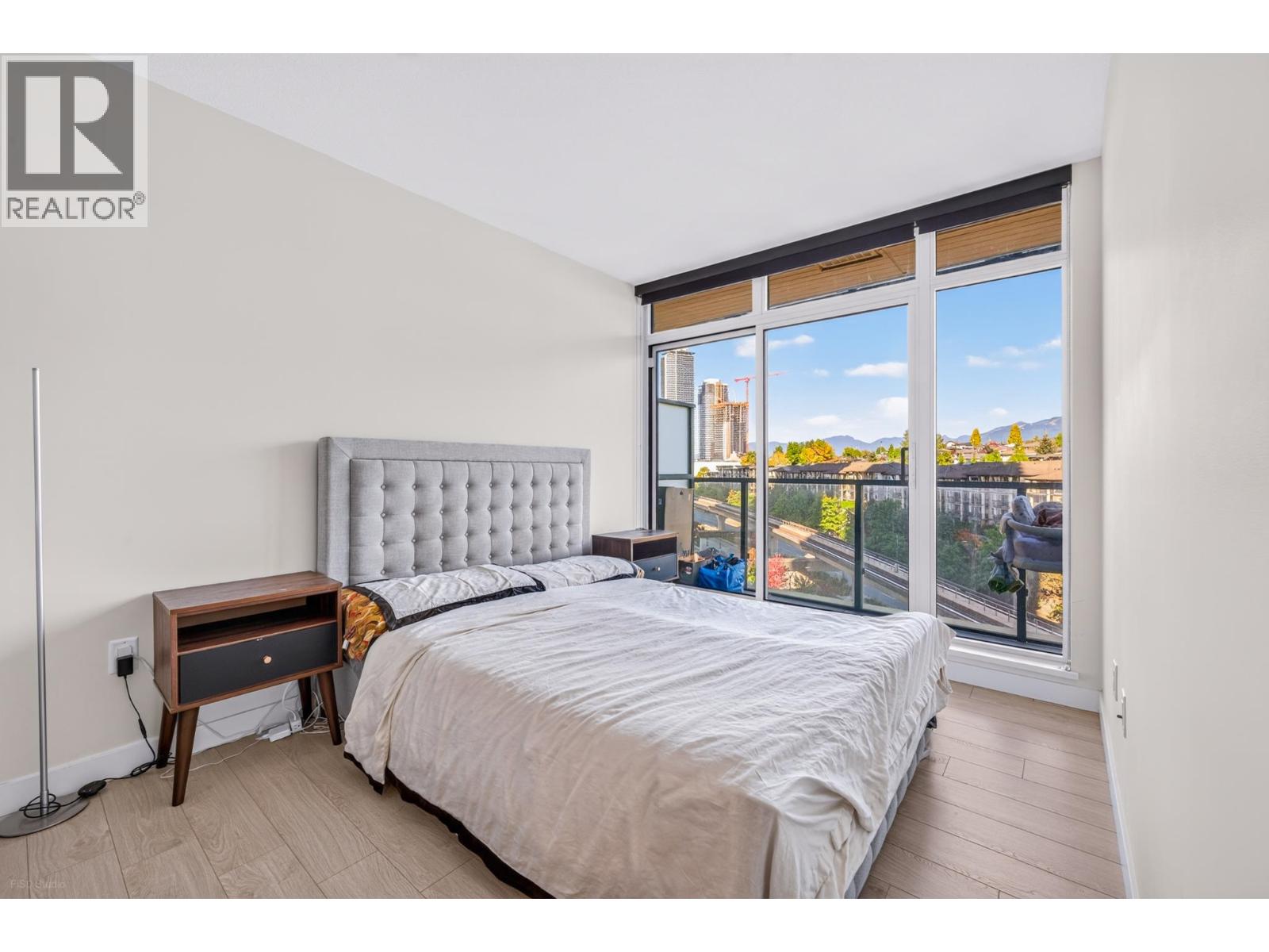604 4880 Lougheed Highway Property Photo 12