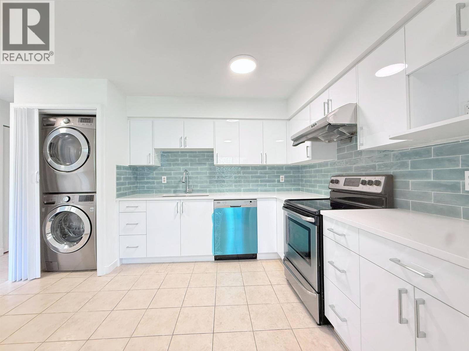 19 6100 Tiffany Boulevard Property Photo 1