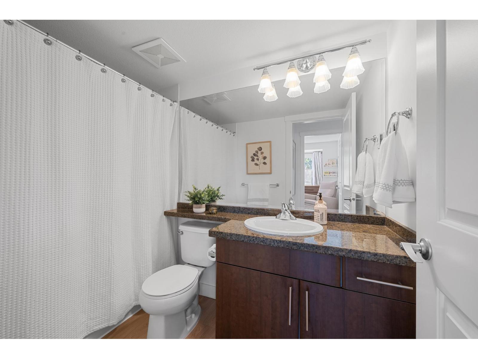 310 19388 65 Avenue Property Photo 12
