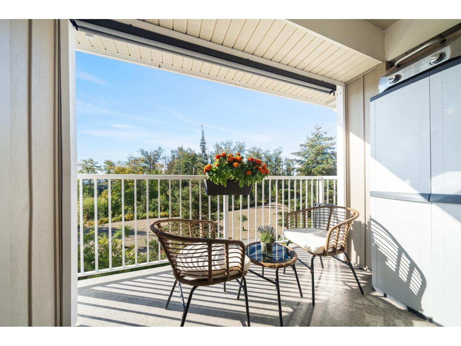 310 19388 65 Avenue Property Photo 14