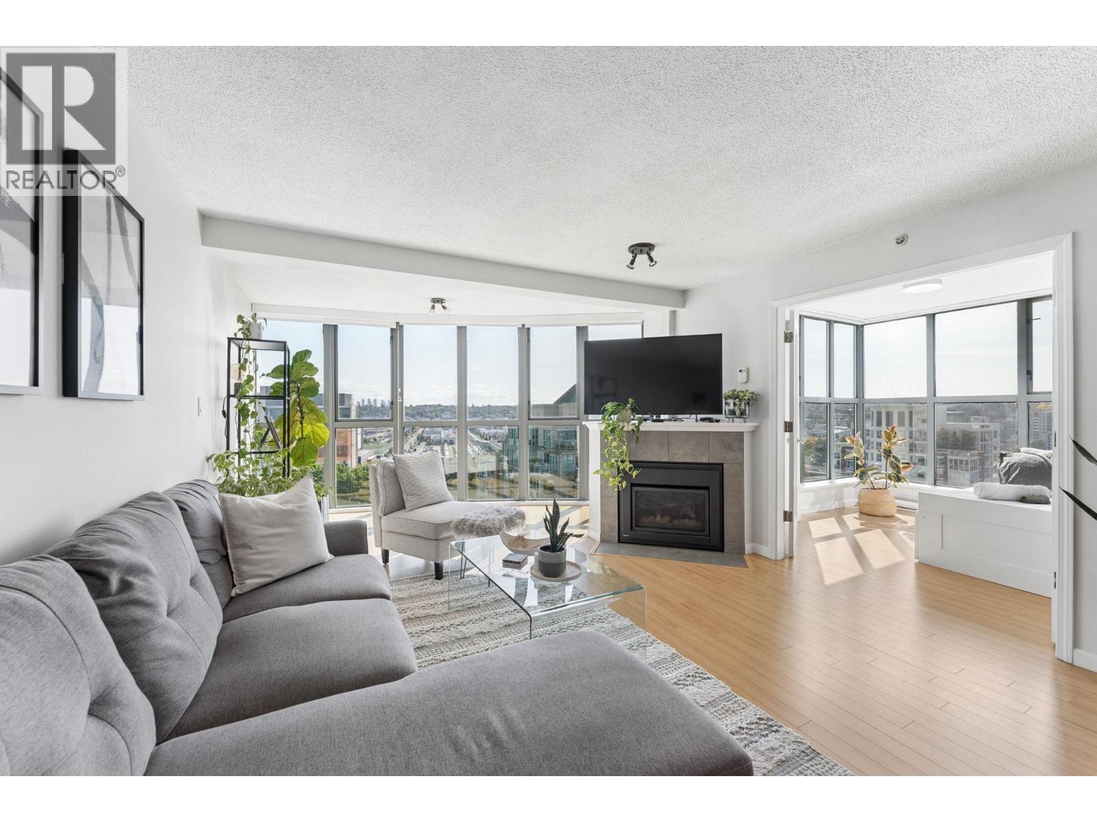 1603 1128 Quebec Street Property Photo 1