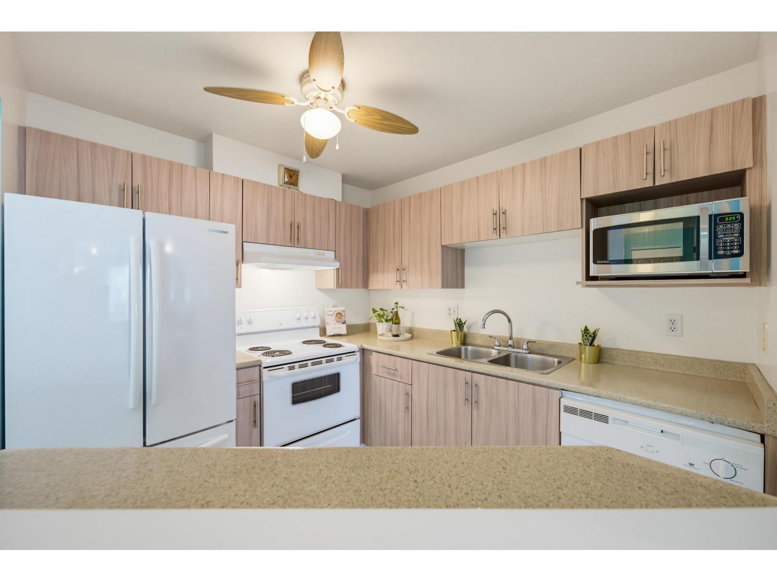 302 5759 Glover Road Property Photo 13