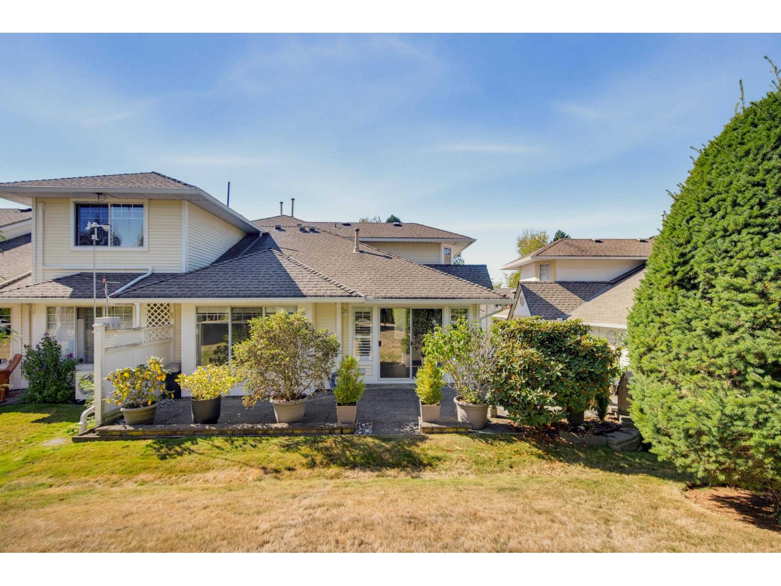 97 8737 212 Street Property Photo 30