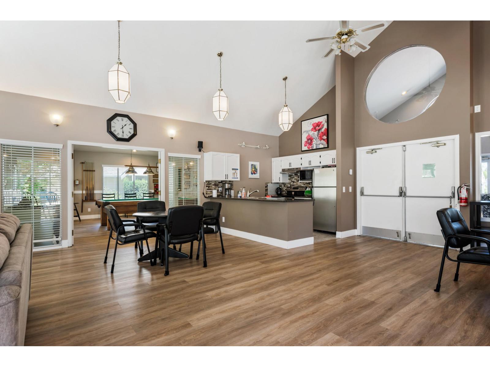 97 8737 212 Street Property Photo 34