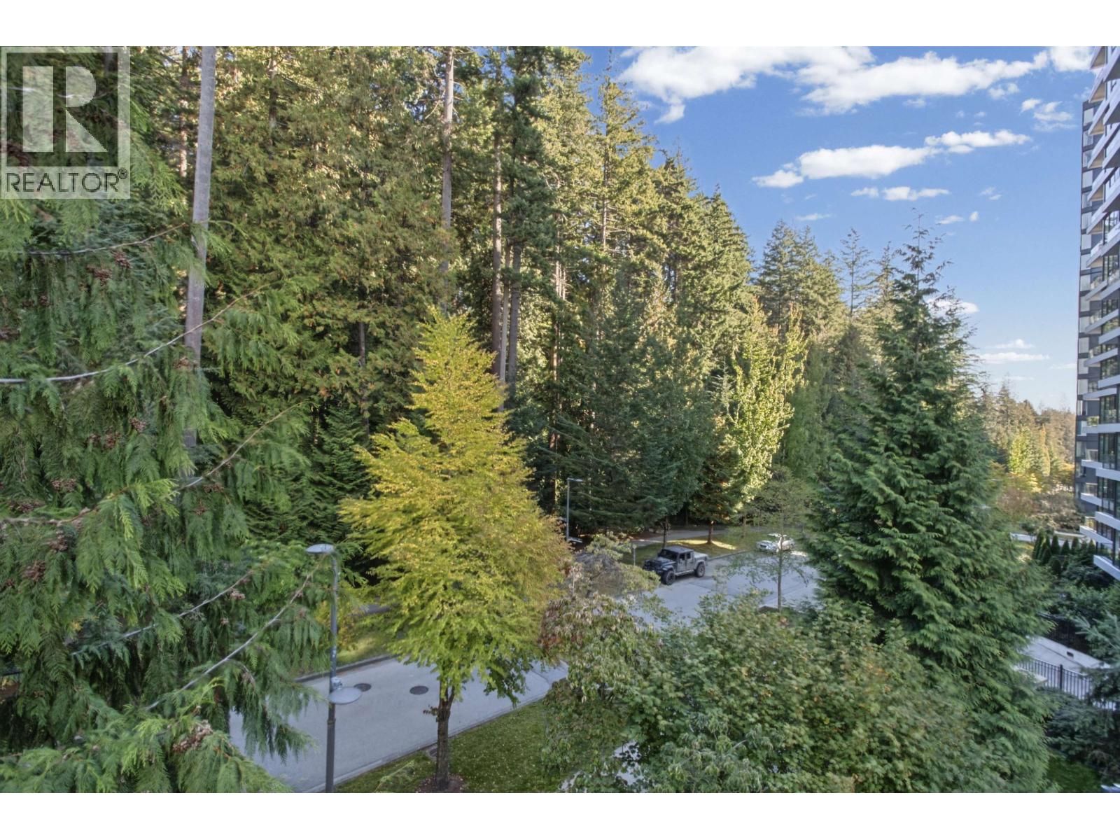 Th1 3355 Binning Road Property Photo 26