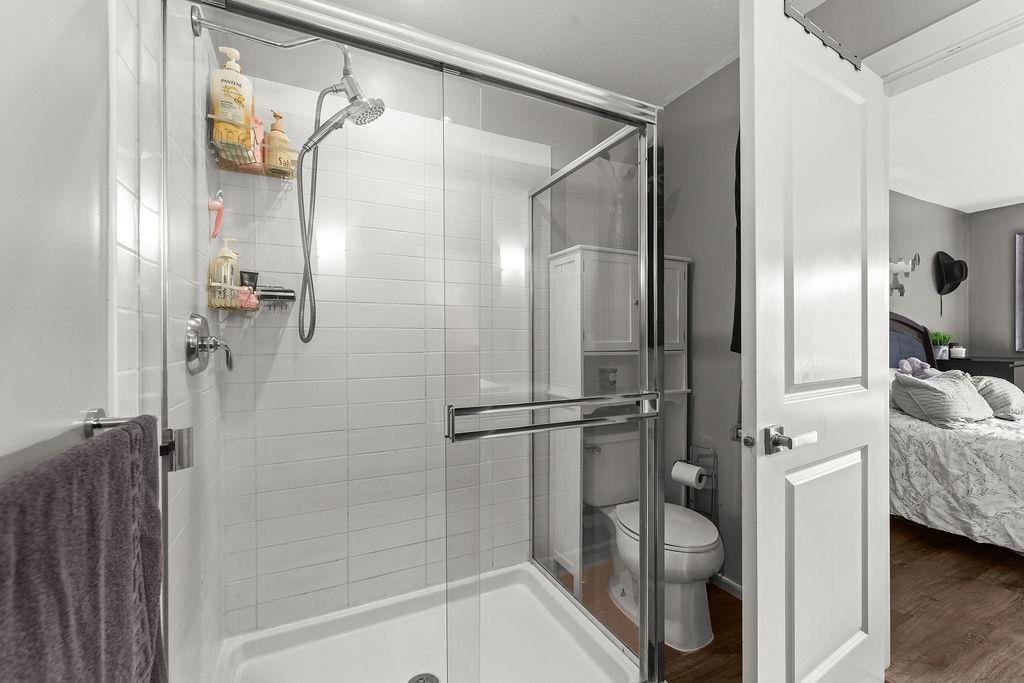 38 18983 72a Avenue Property Photo 21