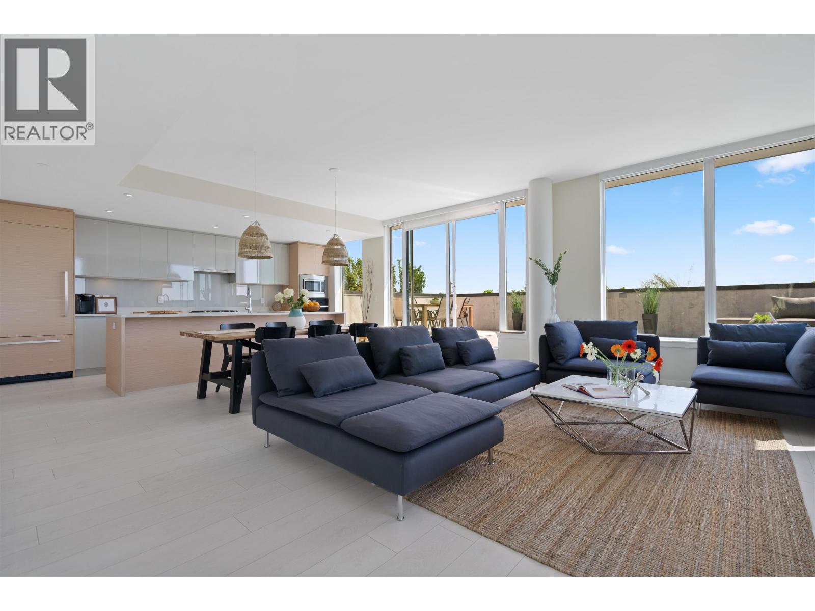 656 8575 Rivergrass Drive Photo de la propriété 1