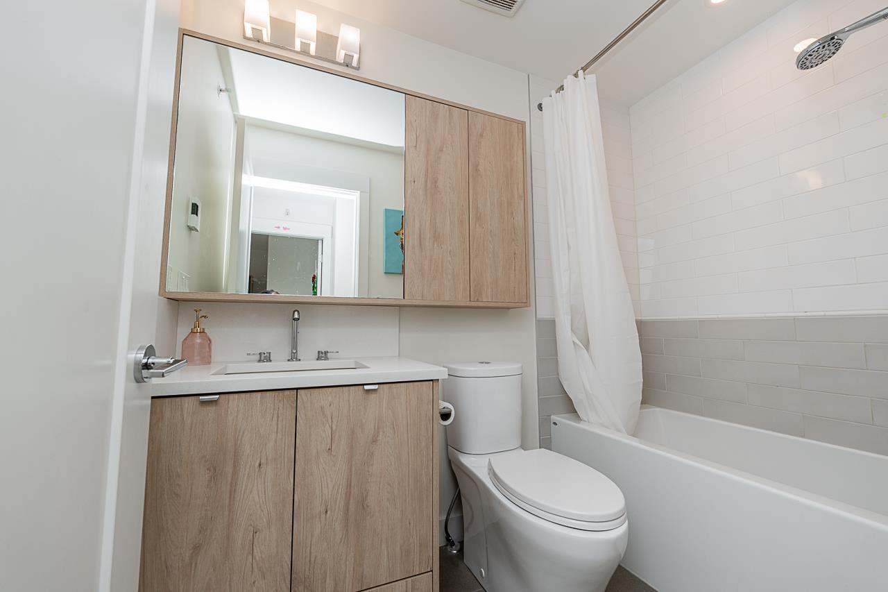 3 7947 209 Street Property Photo 26