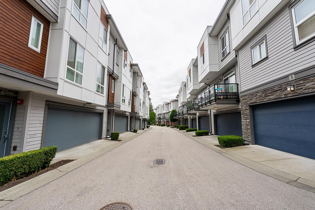 3 7947 209 Street Property Photo 28