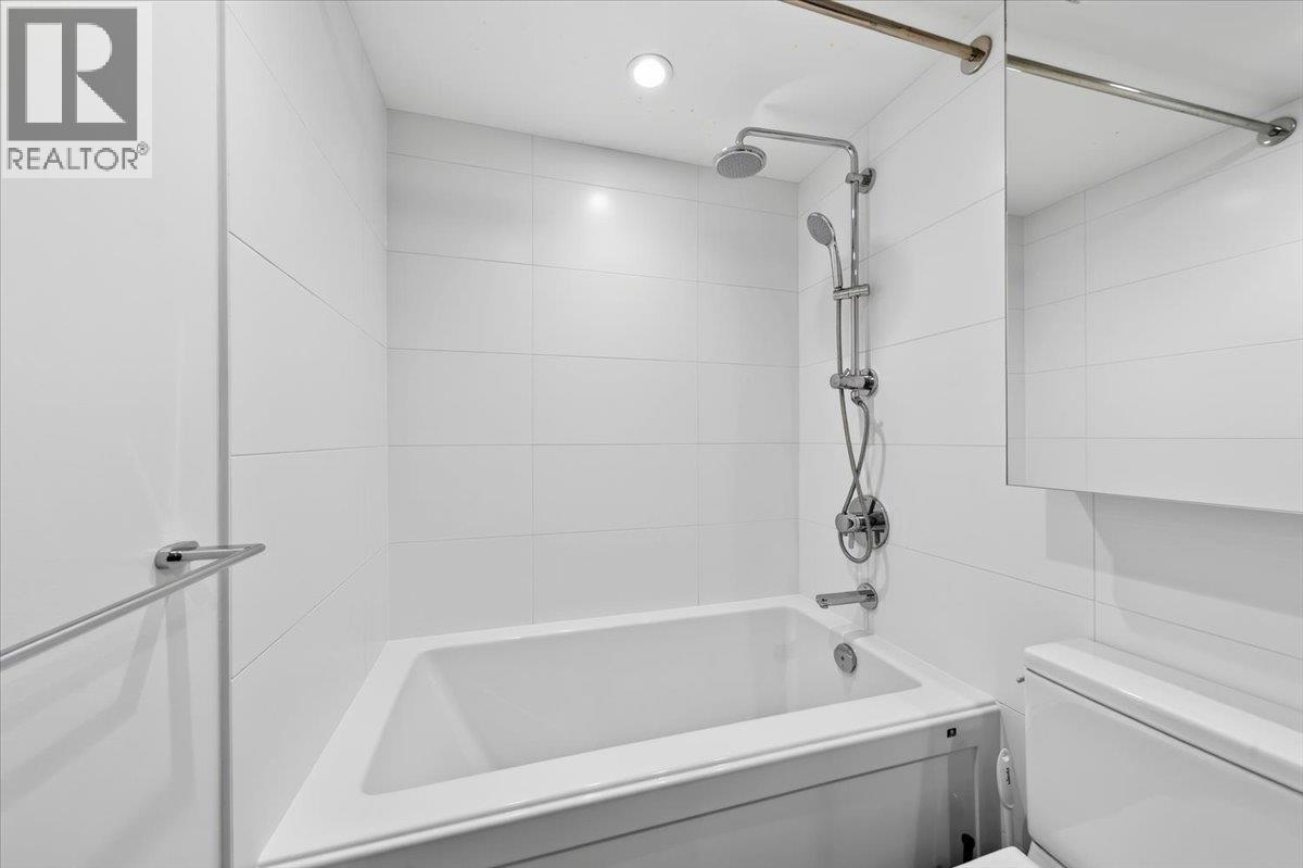 610 680 Seylynn Crescent Property Photo 21