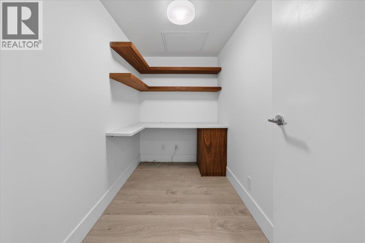 610 680 Seylynn Crescent Property Photo 25