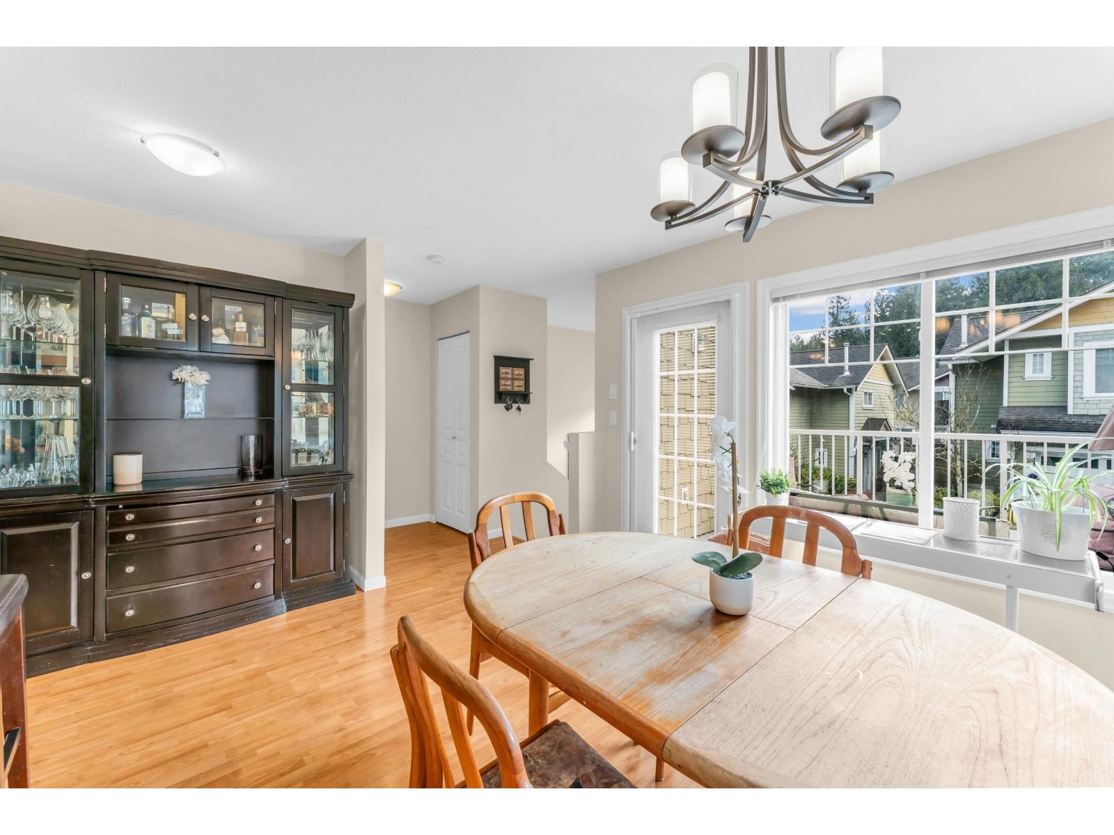 6 6110 138 Street Property Photo 9