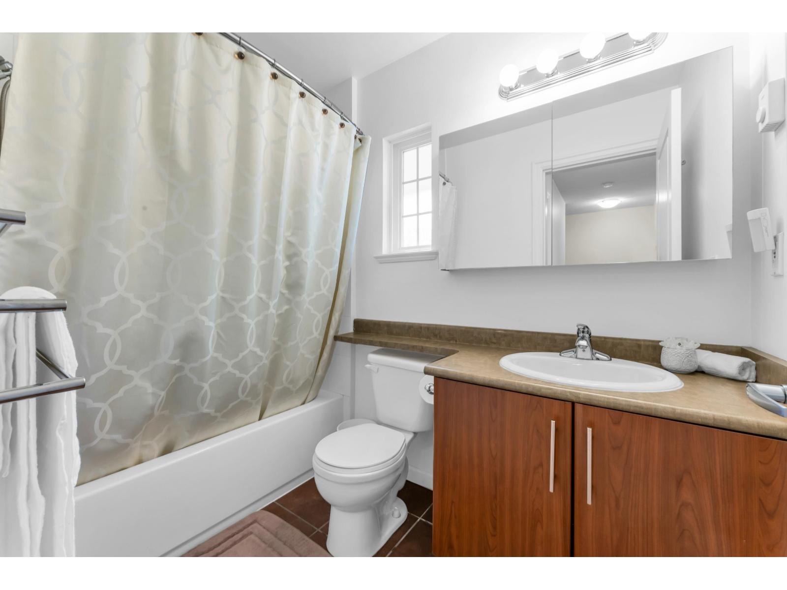 6 6110 138 Street Property Photo 27