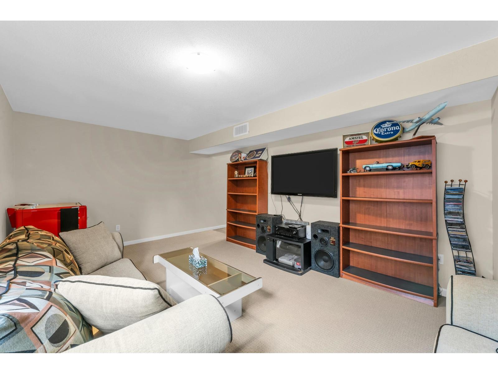 6 6110 138 Street Property Photo 29