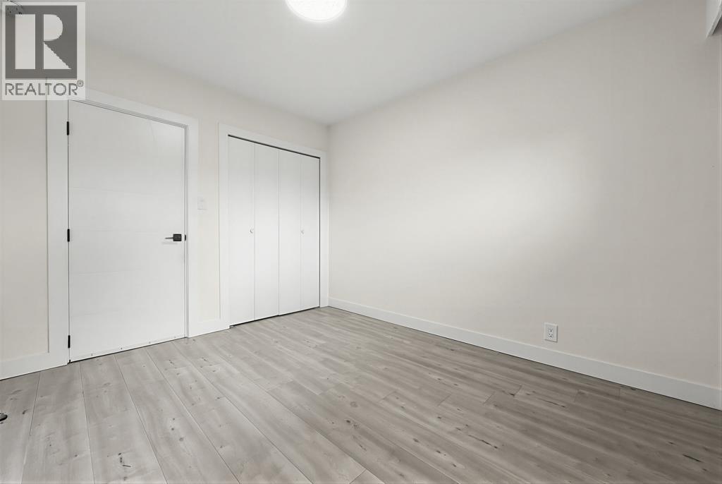 4936 Barker Crescent Property Photo 17
