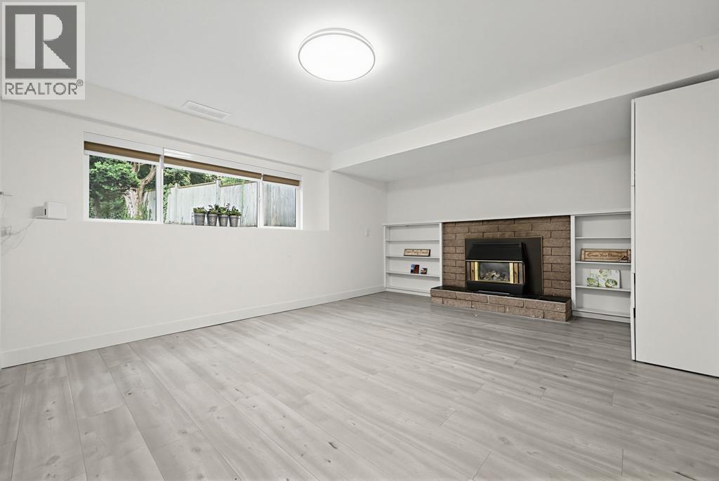 4936 Barker Crescent Property Photo 21