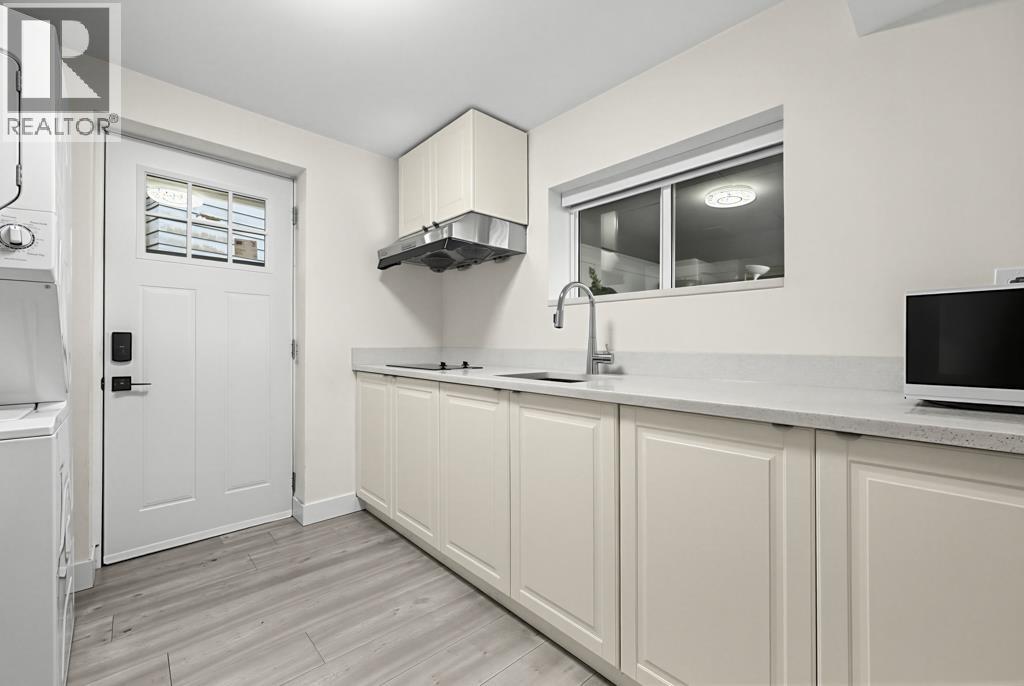 4936 Barker Crescent Property Photo 23