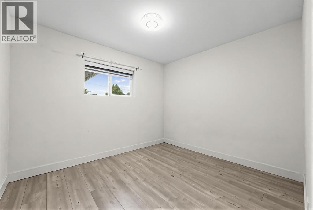 4936 Barker Crescent Property Photo 25