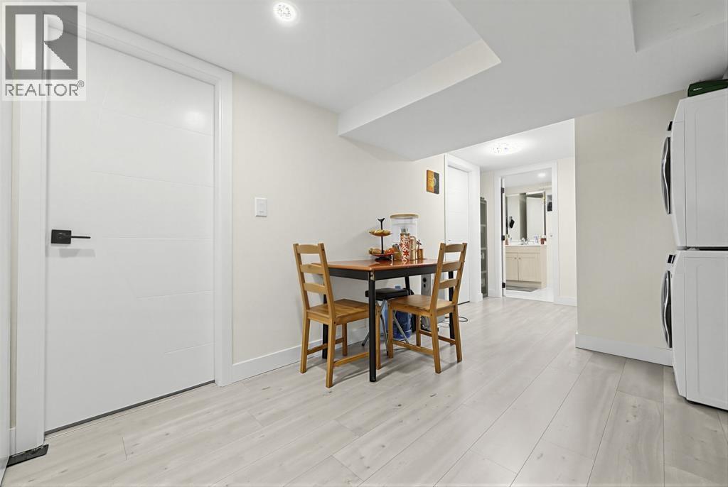 4936 Barker Crescent Property Photo 27