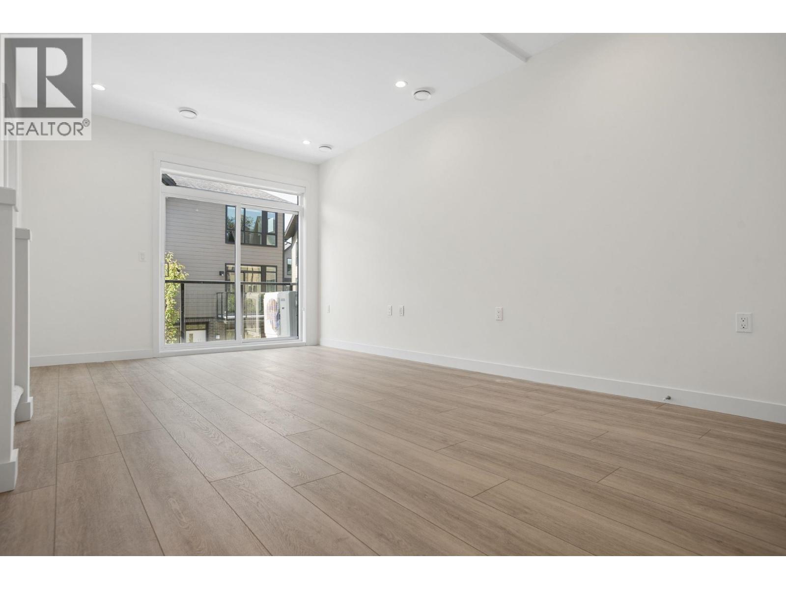 35 4337 Boundary Road Property Photo 4