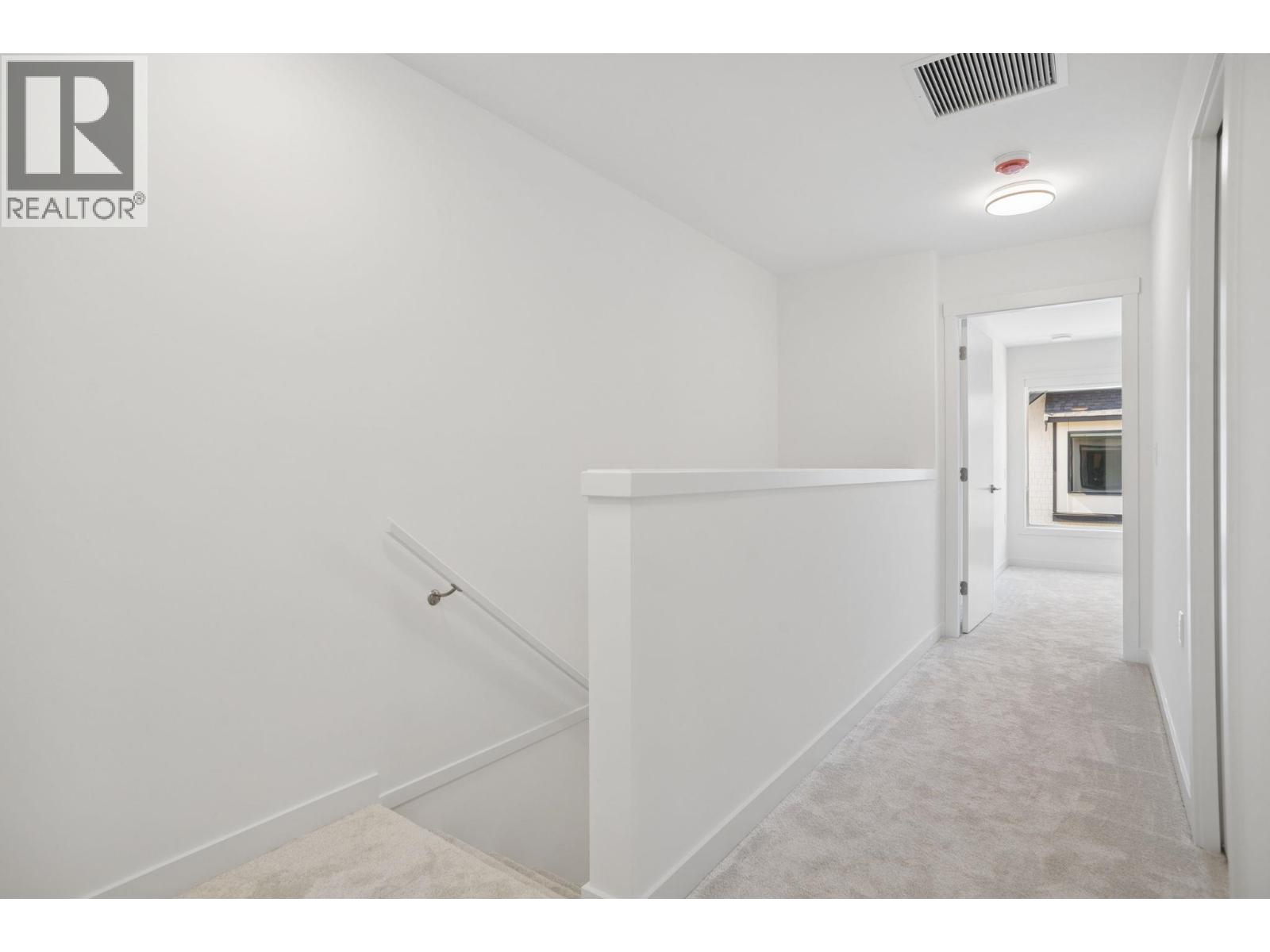 35 4337 Boundary Road Property Photo 18