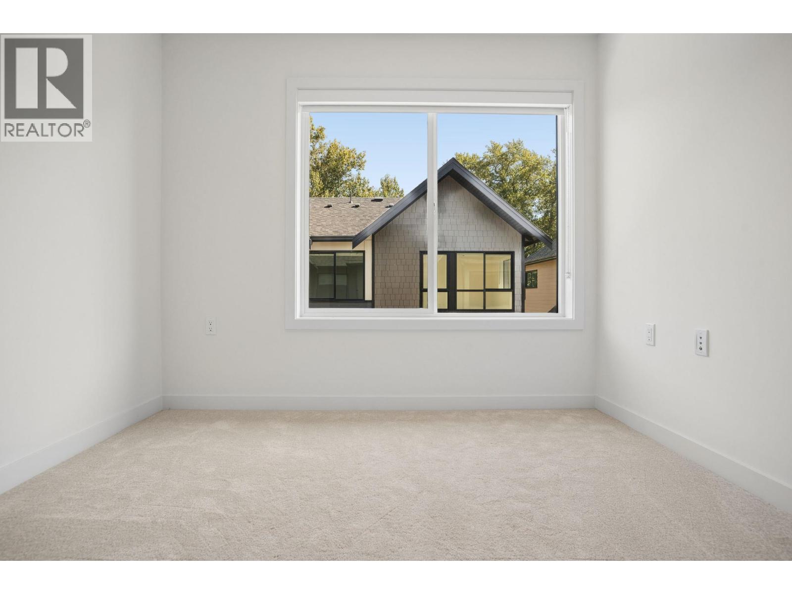 35 4337 Boundary Road Property Photo 24