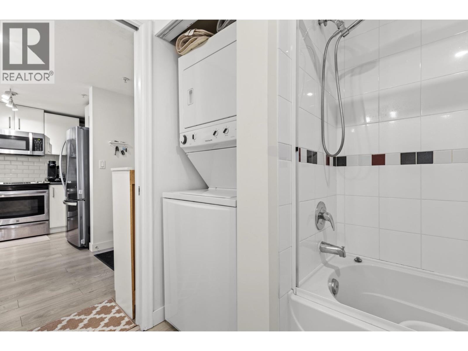 322 6833 Village Green Property Photo 16