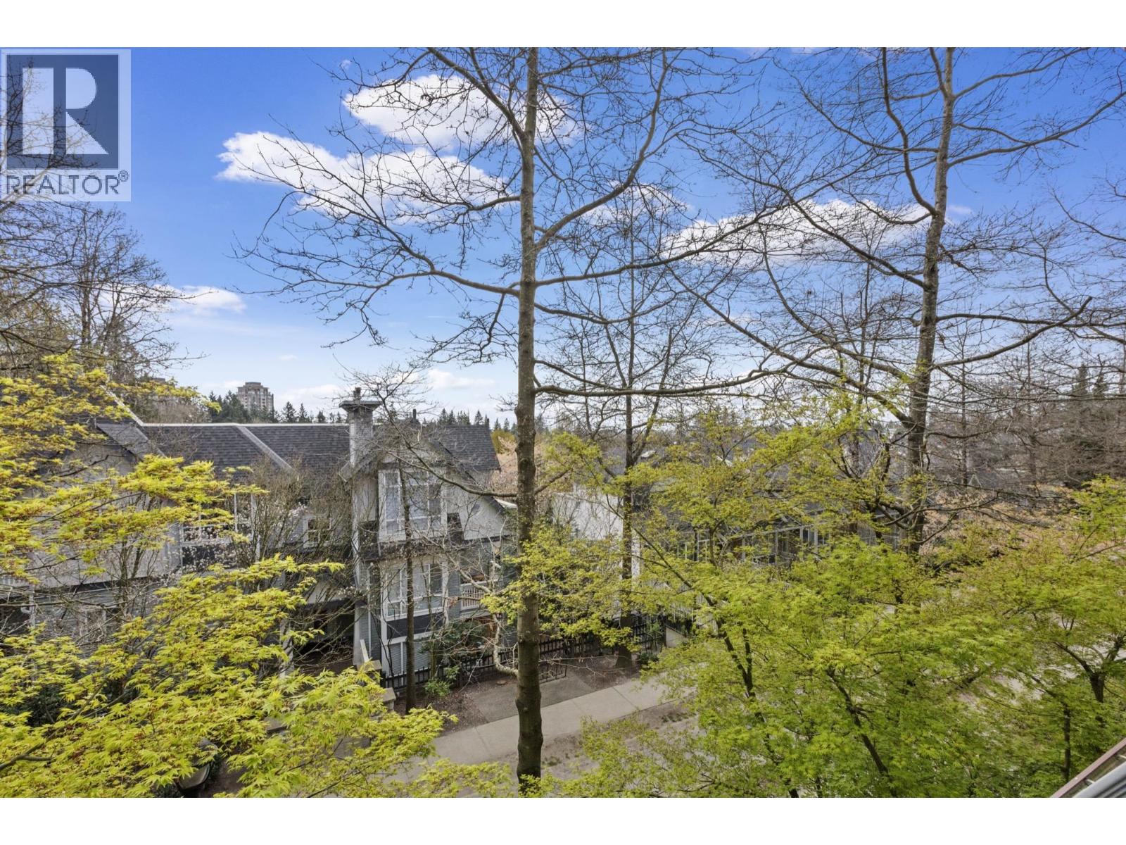 322 6833 Village Green Property Photo 18